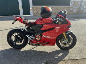 DUCATI PANIGALE 1199 S – RARA, IMPECÁVEL E CHEIA DE EXTRAS! ALBUFEIRA E OLHOS DE ÁGUA