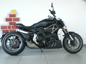 DUCATI DIAVEL CARBON