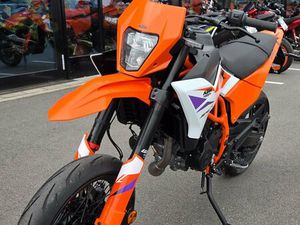 KTM 390 SMC R