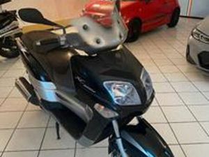 YAMAHA XC 300 TAGLIANDATO REVISIONATO BATTERIA OK