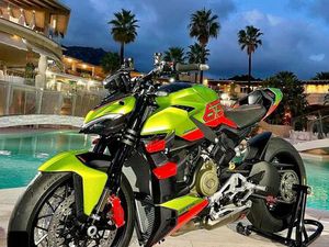 DUCATI STREETFIGHTER LAMBORGHINI + ZUBEHÖR! SERVICE NEU