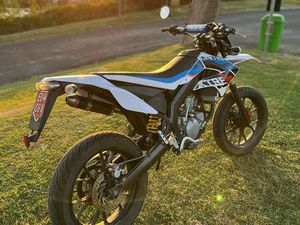 DERBI SENDA DRD X-TREME SM WIT