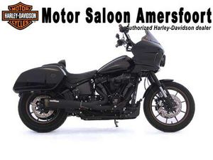 HARLEY-DAVIDSON LOWRIDER ST FXLRST SOFTAIL / LOWRIDER ZWART