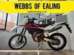 HUSQVARNA TE RED MANUAL PETROL 2012