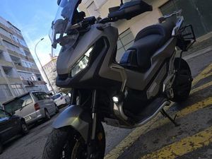 HONDA X-ADV 750 QUELUZ E BELAS