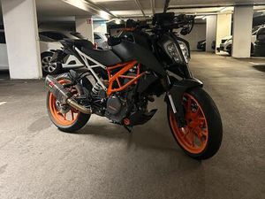 KTM DUKE 390