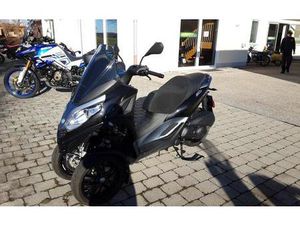 PIAGGIO MP3 300 HPE ABS/ASR FAHRBAR MIT DEM AUTOFÜHRERSCHEIN
