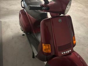 VESPA COSA 200