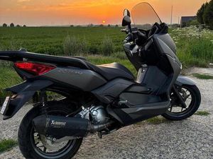 ② YAMAHA XMAX 250 ANNÉES 2016 21MKMS