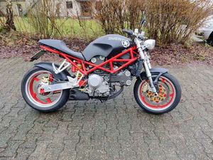 DUCATI MONSTER 900
