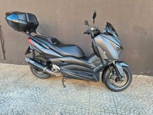YAMAHA X-MAX 300
