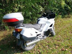 HONDA DEAUVILE NT650.ROCZNIK 2000. TURZA