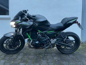 KAWASAKI Z650