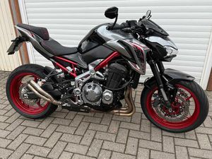 KAWASAKI Z900 * VIELE EXTRAS *