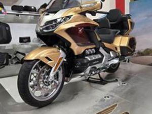 HONDA GL 1800 GOLD WING TOUR 50° ANNIVERSARIO - 20