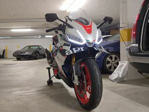 APRILIA RS 660 EXTREMA MIT GARANTIE