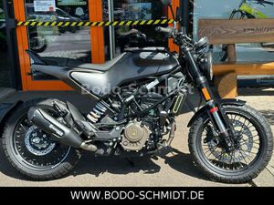 HUSQVARNA SVARTPILEN 125 DUKE MOTOR SALE AB 3,99%