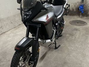 HONDA TRANSALP XL750, JAHRGANG 2023, TOP ZUSTAND!