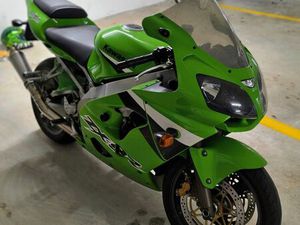 KAWASAKI NINJA ZX9R