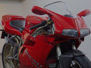 DUCATI 748 S