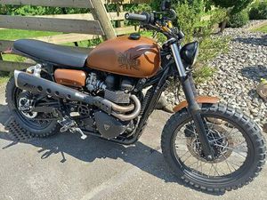 TRIUMPH SCRAMBLER 900I FLATTRACK