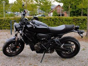 YAMAHA XSR 700, JG 2021, (35KW) TOP ZUSTAND