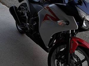 HONDA CBR250