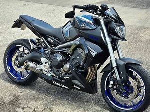 YAMAHA MT09 / 35KW / SC PROJEKT AUSPUFF / TOP ZUSTAND