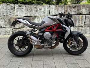 MV AGUSTA BRUTALE 800 B3 NUR 3000KM