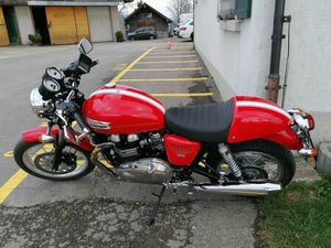 TRIUMPH THRUXTON 900I