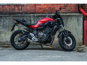YAMAHA MT-07