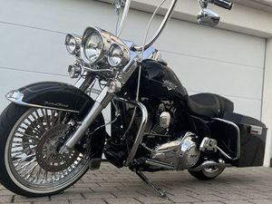 HARLEY DAVIDSON ROAD KING CLASSIC FLHRC CHICANO AB MFK