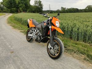 KTM 950 SUPERMOTO (950 SM)