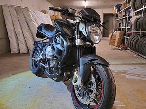 MV AGUSTA BRUTALE B3 675 PREIS VB