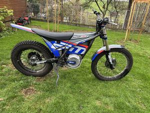 OCCASION ELECTRIC MOTION ESCAPE R