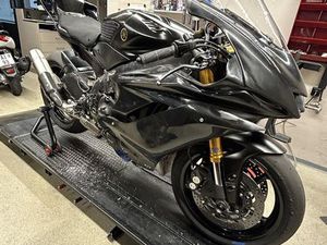 YAMAHA R6 RACE GYTR WINTERPREIS