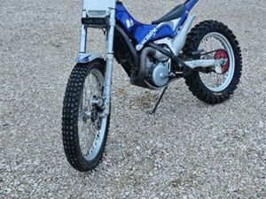 MOTO TRIAL SCORPA 250