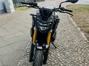BMW G310R