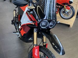 DUCATI DESERT X RALLY