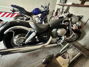 HONDA SHADOW VT 750 – KLASSIKER MIT POTENZIAL – NUR 14.892 KM