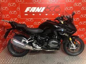 BMW R 1200 RS .