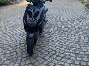 YAMAHA AEROX 70 CCM MK2 SCHLACHTFEST AUCH KOMPLETT VERKAUF