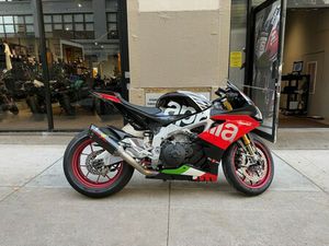 2018 APRILIA RSV4 RF ABS