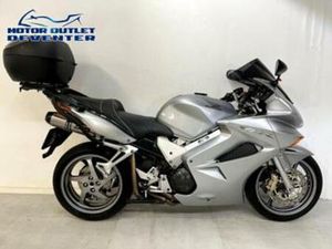 MOOIE HONDA VFR 800 VTEC ABS VFR800 (BJ 2005) — MOTOREN | HONDA — MARKTPLAATS