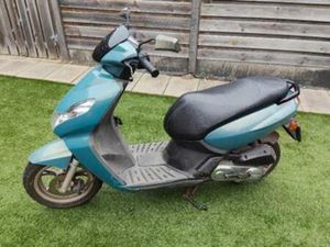 PEUGEOT KISBEE 50CC — SCOOTERS | PEUGEOT — MARKTPLAATS