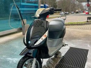 PIAGGIO ZIP 2 TAKT, 2005, BROM — SCOOTERS | PIAGGIO — MARKTPLAATS