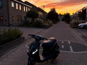 PIAGGO ZIP 4T — SCOOTERS | PIAGGIO — MARKTPLAATS