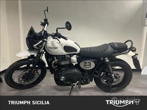TRIUMPH STREET SCRAMBLER 900