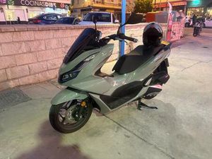 HONDA - PCX 2023