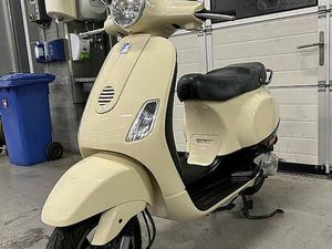 PIAGGIO VESPA ET4